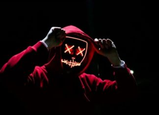 Reece E – Lizard Tail Reece E - Lizard Tail